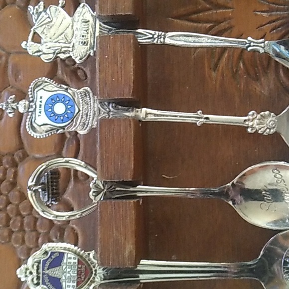 Lot of 16 Souvenir Spoons from US, Foreign Countries, Historical Events 🚀 - Picture 3 of 14